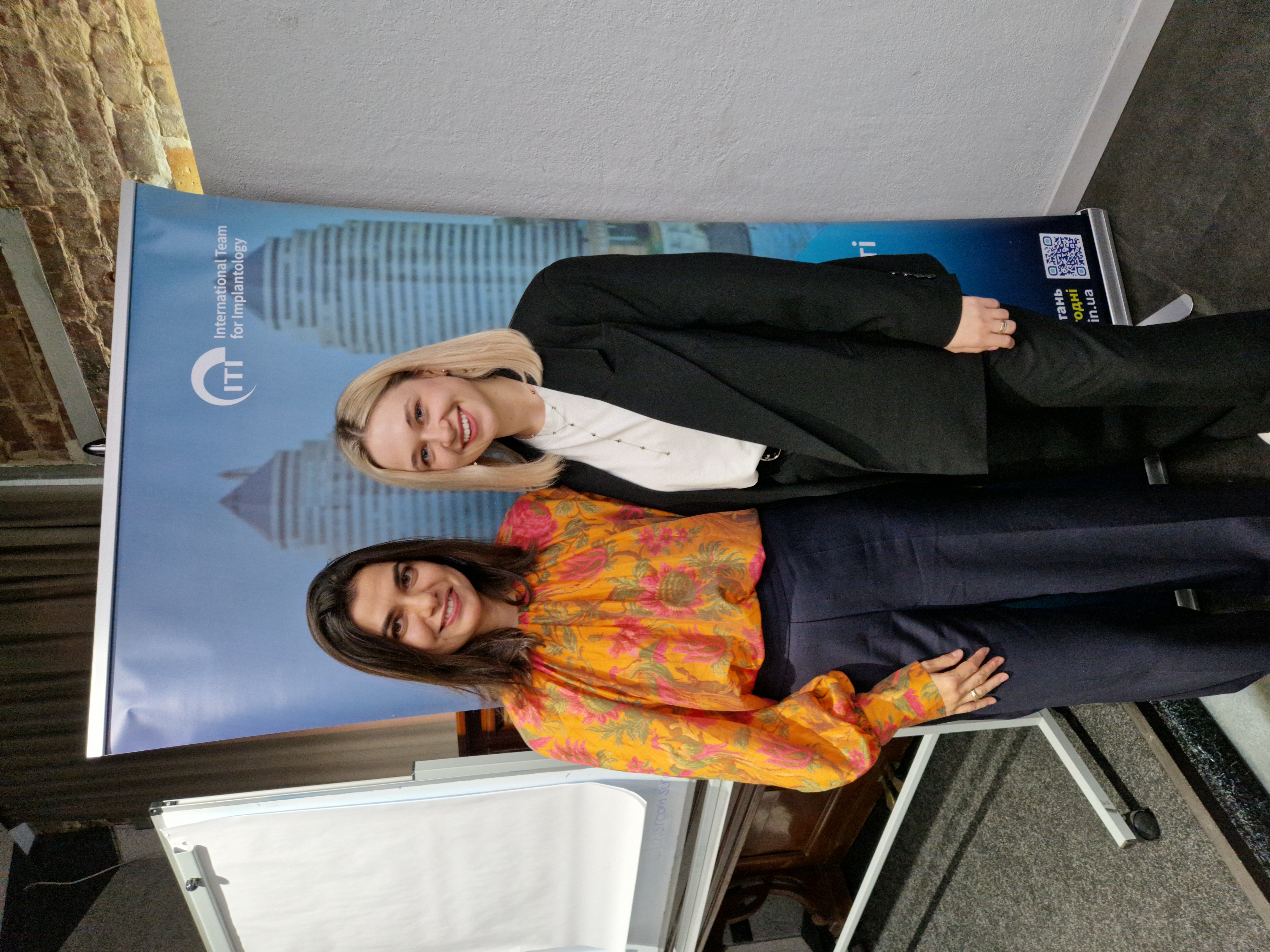 Лікар-пародонтолог нашої клініки Рукавіцина Катерина вдосконалює свої знання на курсі «Від класики до інновацій: вибір методики лікування рецесій ясен»